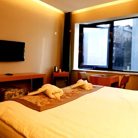 Aparthotel Won Plaza 3*